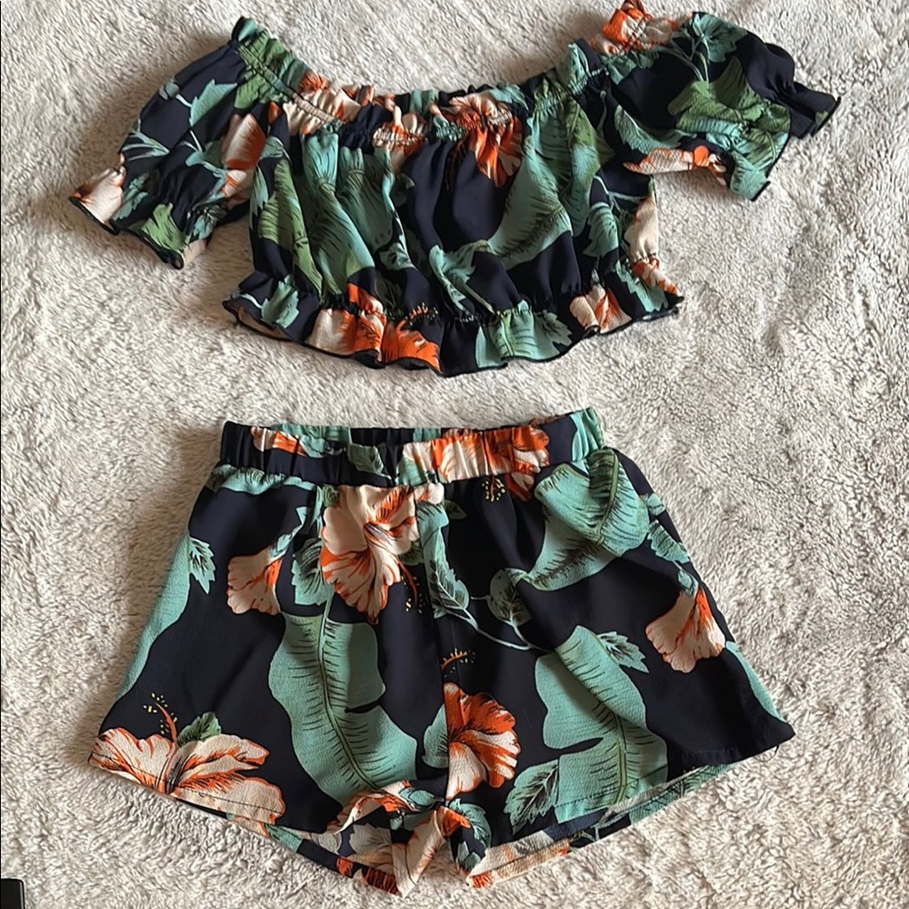 Shein Floral Crop Top and Shorts Set  SZ 10